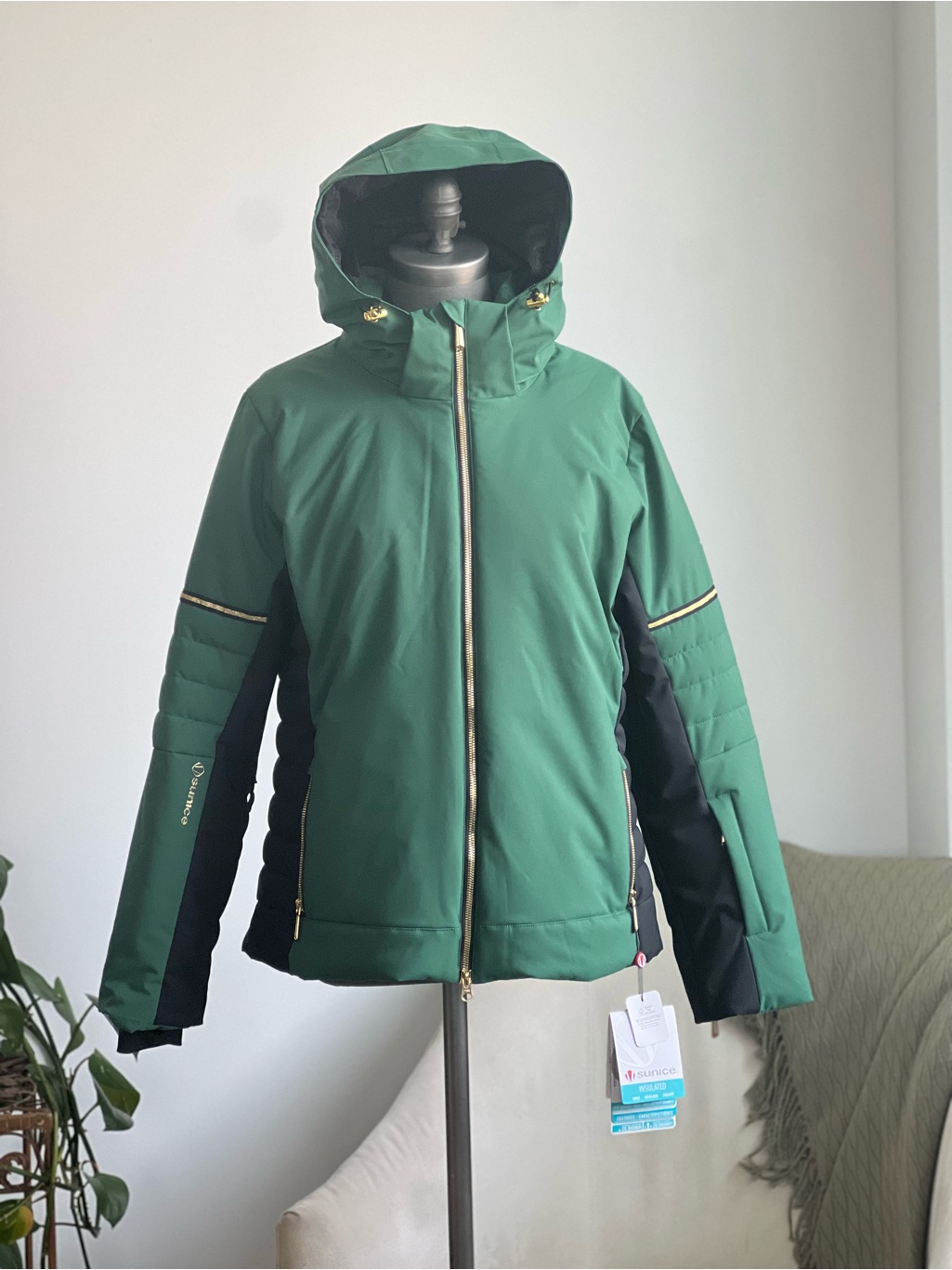 Sunice Women's Melissa Jacket In Hunter Green And Black